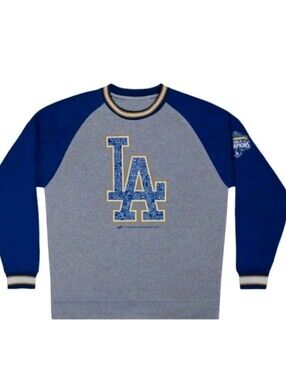 Dodgers Sweater XL Teacher Appreciation Night 4/11/26 Sweatshirt